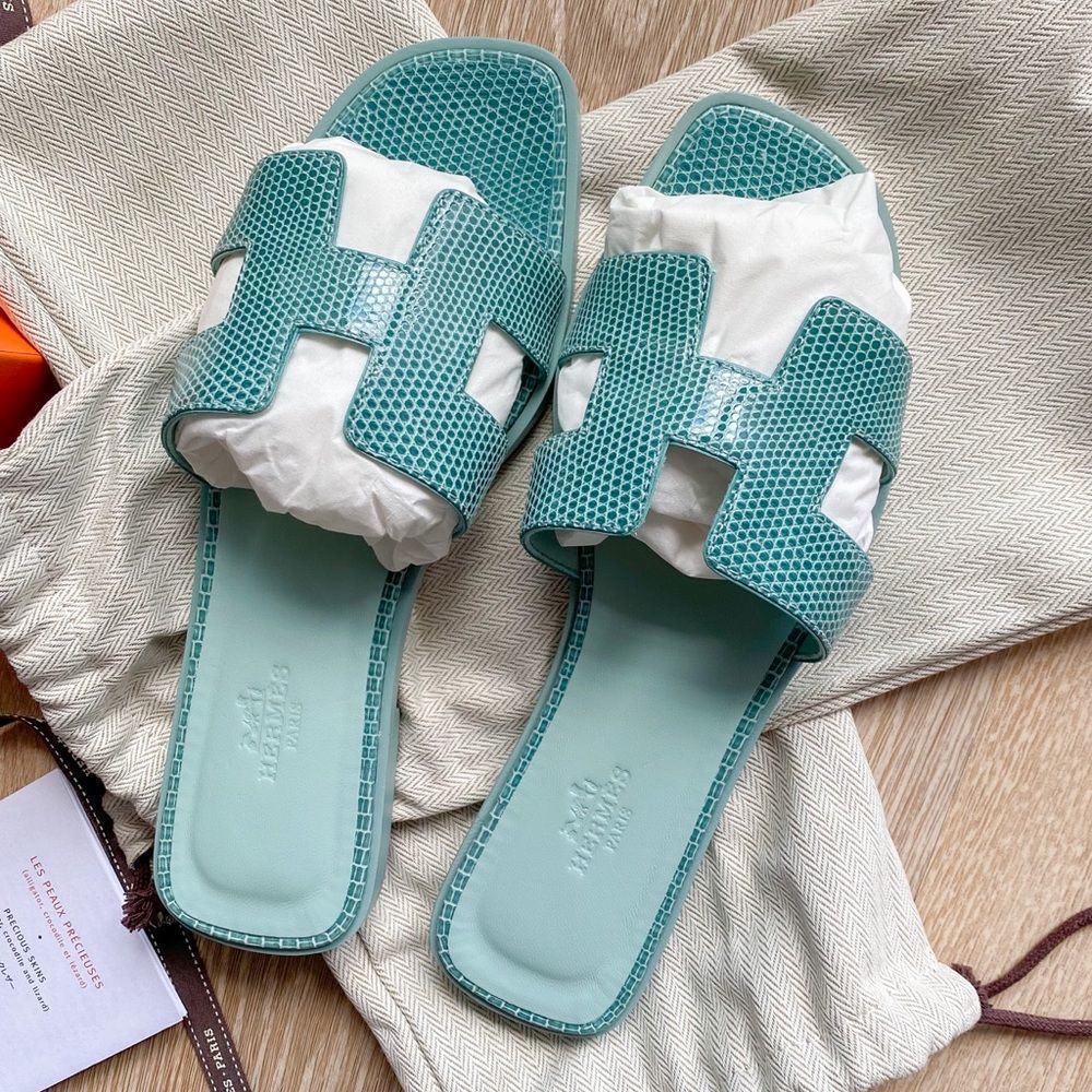 NWT HERMES LIZARD ORAN SANDALS IN EU 37 VERT EMBRUN